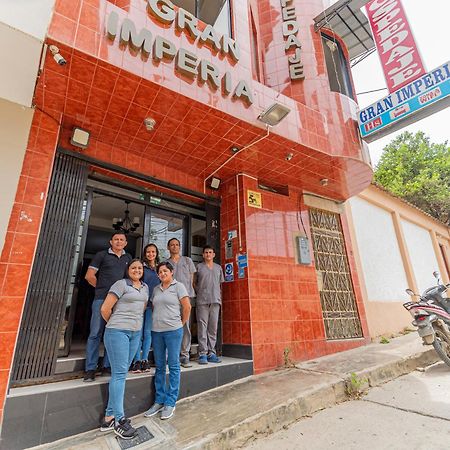 Hospedaje Gran Imperial トゥンベス エクステリア 写真