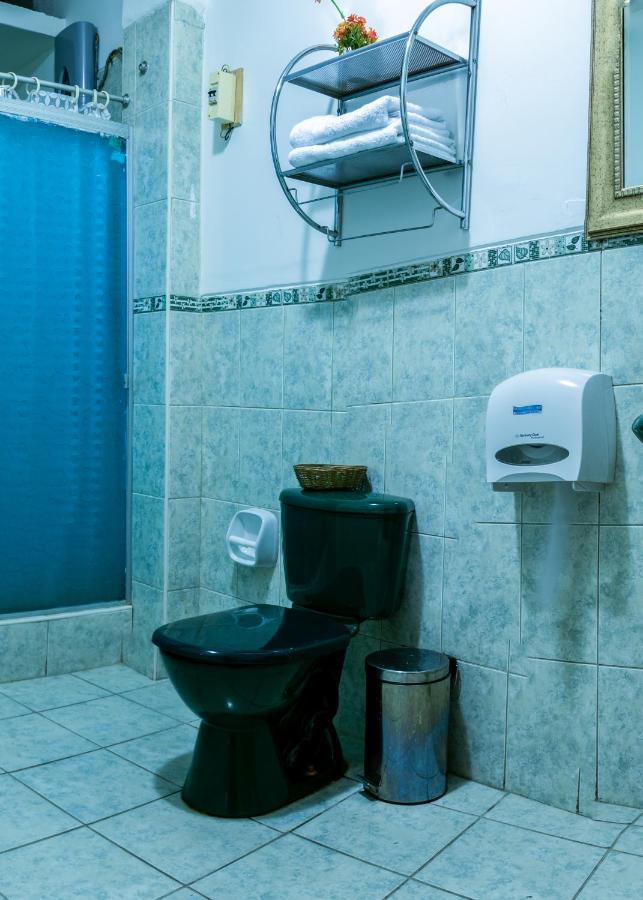 Hospedaje Gran Imperial トゥンベス エクステリア 写真